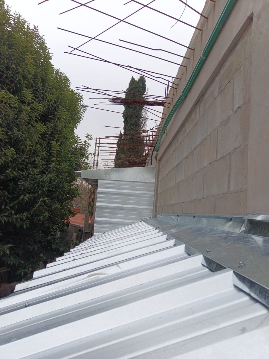 Techo de Tejas - D&L Construcciones